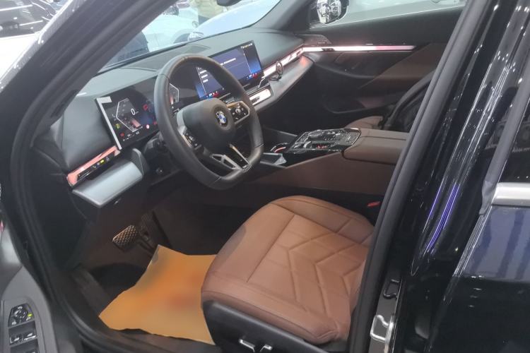 Used BMW 5 Series 2024 530Li Leading Model M Sport Package