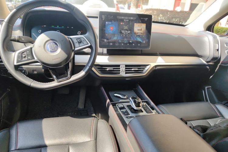 Used BYD Tang New Energy 2018 DM 2.0T All-Wheel Drive Smart Connectivity Luxury Model 7 Seats China V Emission Standard