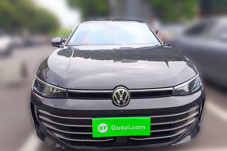 Used Volkswagen Passat 2025 Pro 380TSI Dragon Glory Edition