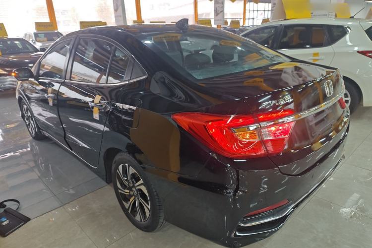 Used Honda Crider 2016 1.8L CVT Luxury Edition
