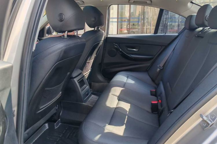 Used BMW 3 Series 2015 316i Sport Design Package
