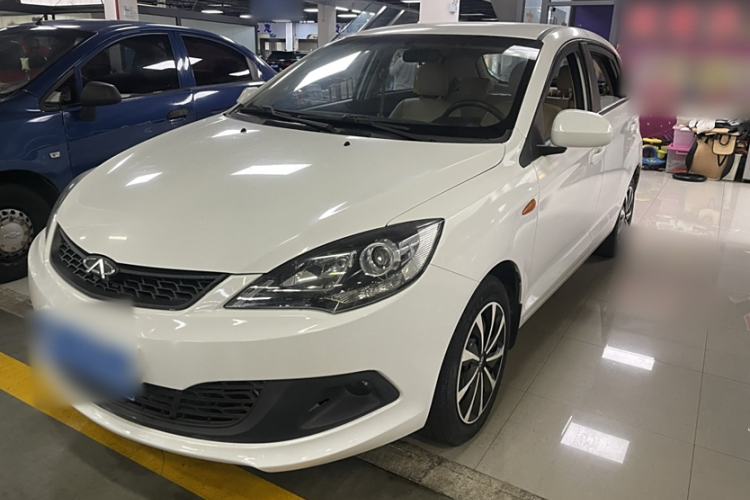 Used Chery Fengyun 2 2013 Hatchback 1.5L AMT Ruìyì Edition