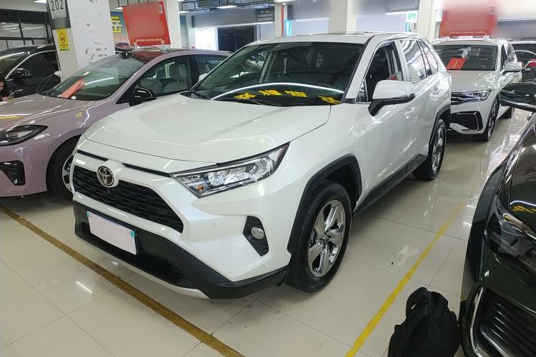 Used Toyota RAV4 2022 2.0L CVT Two-Wheel Drive Fashion Plus Edition