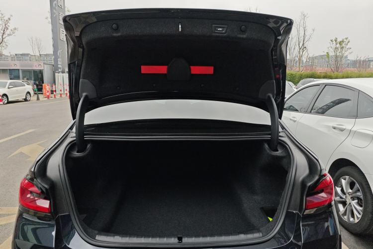 Used BMW 5 Series 2022 Second Facelift 525Li M Sport Package