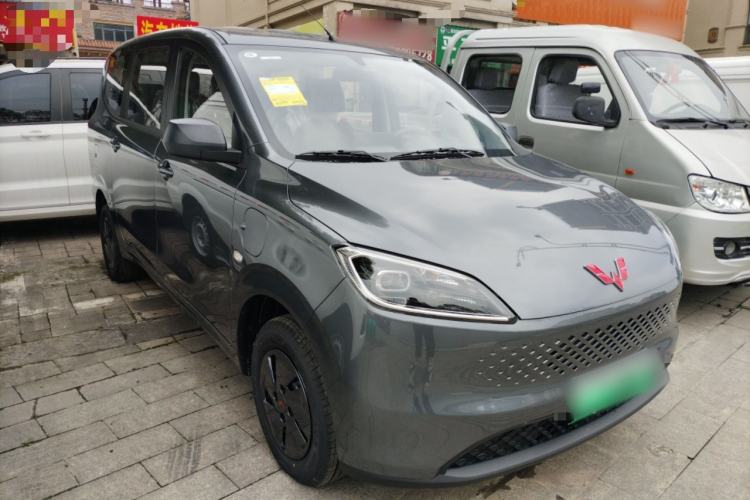 Used Wuling Hongguang New Energy 2025 Extended-Range Hybrid 50KM Comfort Version
