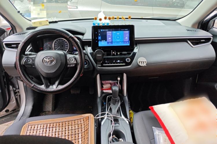 Used Toyota Corolla Cross 2022 2.0L Elite Edition Center Console