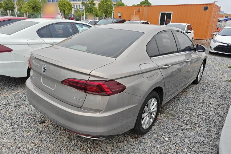 Used Volkswagen Bora 2019 1.5L Automatic Elite Version Rear Right 45 Deg