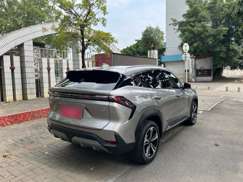 Geely Galaxy L7 2023 1.5T 55km AIR — снимка 12