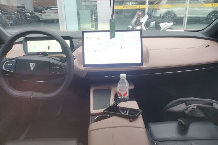 Used Deepal SL03 2022 1.5L 1200 Extended-Range Version Center Console