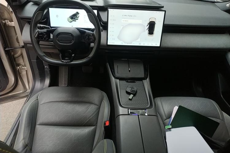 Used Lynk & Co 08 EM-P 2023 120km Long-Range Halo
