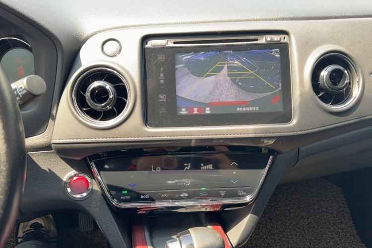 Used Honda XR-V 2015 1.8L VTi CVT Luxury Edition Interior 4