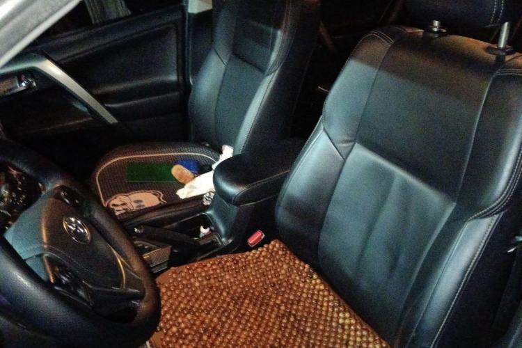 Used Toyota RAV4 2013 2.0L CVT Four-Wheel Drive New Edition