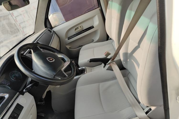 Used Jinbei New Hiace X30L 2018 1.5L Box Truck Wealth Edition DLCG14 Left Front Seat