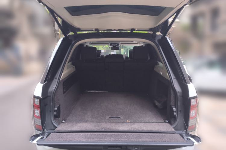 Used Land Rover Range 2014 3.0 SC V6 Vogue Trunk