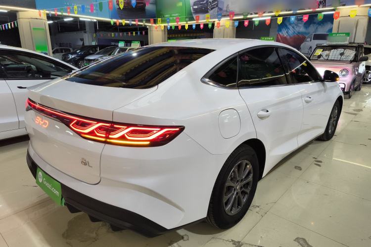 Used BYD Qin L 2024 DM-i 80KM Leading Model
