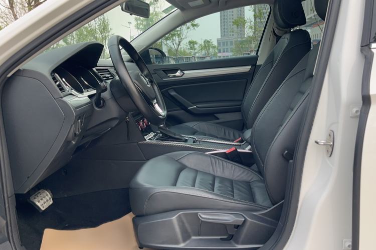 Used Volkswagen Lamando 2015 280TSI DSG Comfort Edition Interior 1