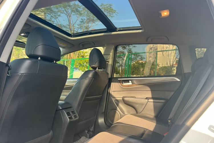 Used Honda Jade 2020 1.8L automatic Comfort version
