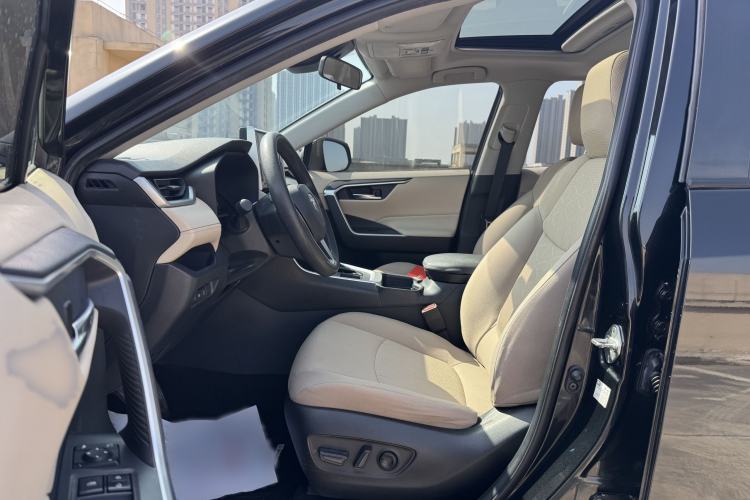 Used Toyota RAV4 2020 2.0L CVT Two-Wheel Drive Fashion Edition