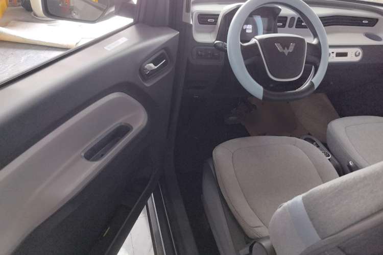 Used Wuling Hongguang MINIEV 2021 Macaron Premium Model – Lithium Iron Phosphate