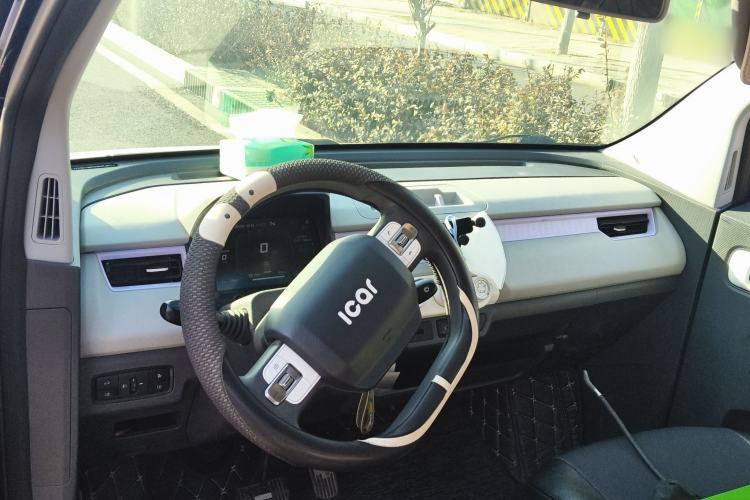 Used Chery QQ Ice Cream 2022 170km Sundae Phosphate Lithium-Ion