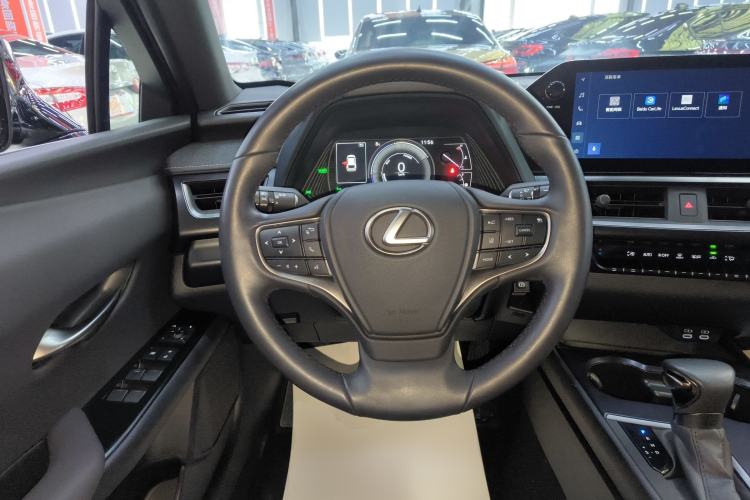 Used Lexus UX 2022 260h Explore-Cool Edition
