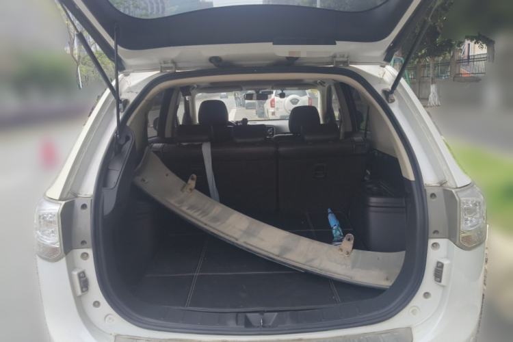 Used Mitsubishi Outlander 2014 2.4L 4x4 Deluxe Value Edition 5 Seats
