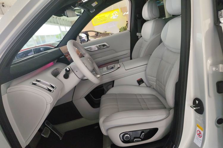 Used Deepal S09 2025 Rear-Drive Ultra Left Front Seat