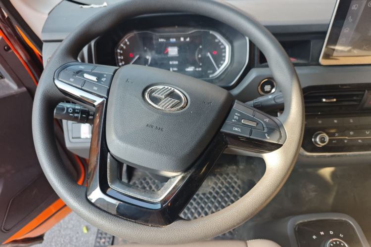 Used SAIC MAXUS V100 RV 
