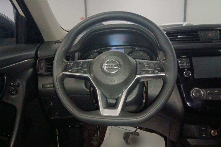 Used Nissan X-Trail 2017 2.0L CVT Comfort Edition 2WD Steering Wheel