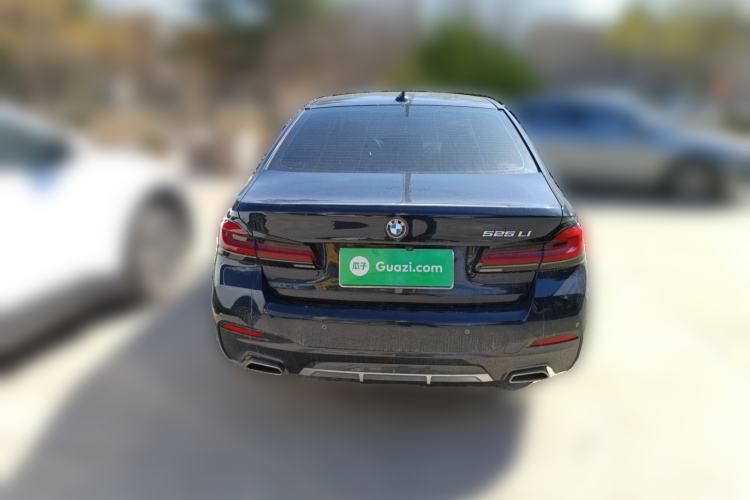 Used BMW 5 Series 2022 Second Facelift 525Li M Sport Package
