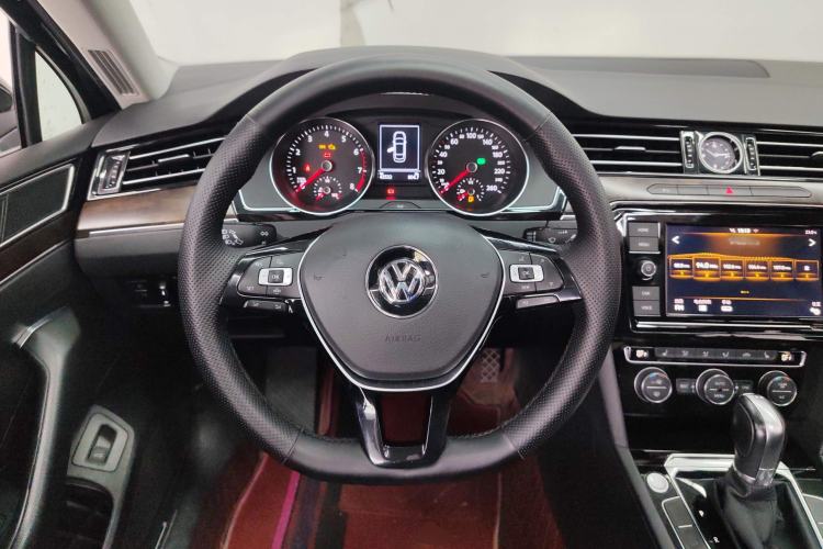 Used Volkswagen Magotan 2019 330TSI DSG Luxury Version China VI Standard