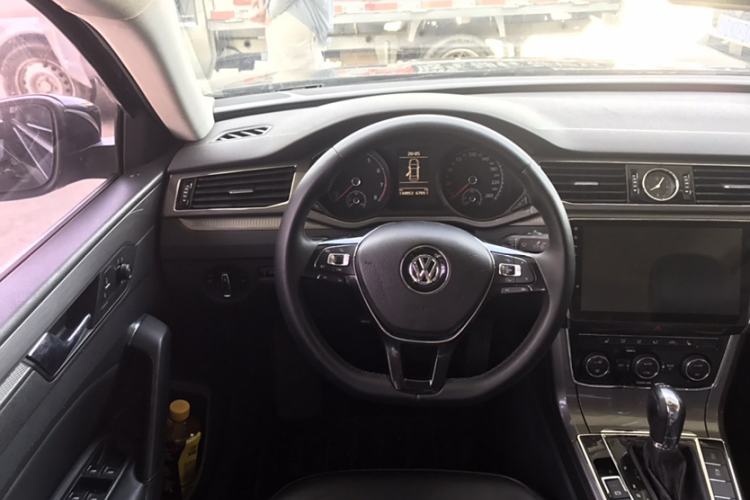 Used Volkswagen Passat 2016 330TSI DSG Luxury Edition