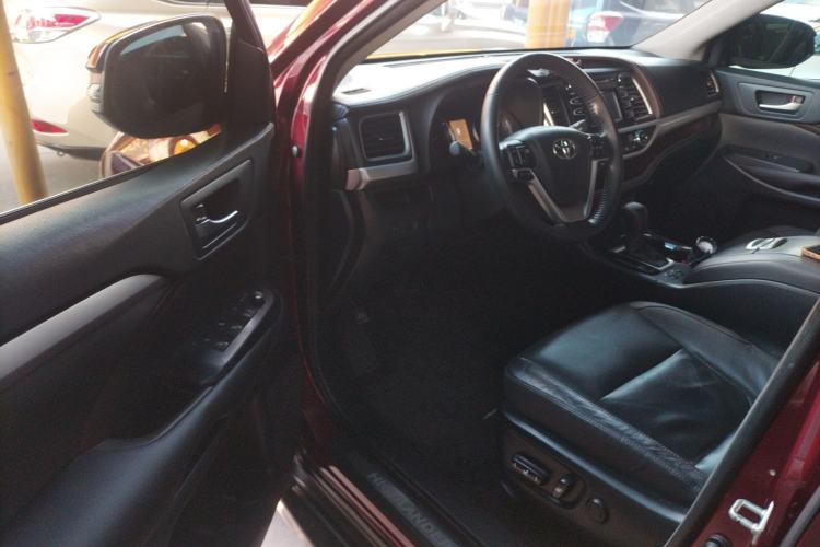 Used Toyota Highlander 2015 2.0T Four-Wheel Drive Luxury Edition 7-Seater