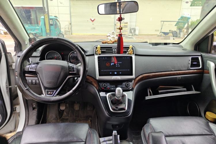Used Haval H6 2014 Sport Version 1.5T Manual Two-Wheel Drive Elite Edition Center Console