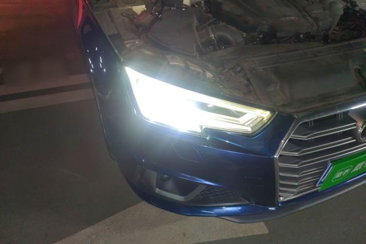 Used Audi A4L 2019 40 TFSI Fashion Edition China VI Emission Standard
