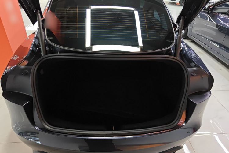 Used Tesla Model 3 2023 Long-Range All-Wheel-Drive Version Trunk