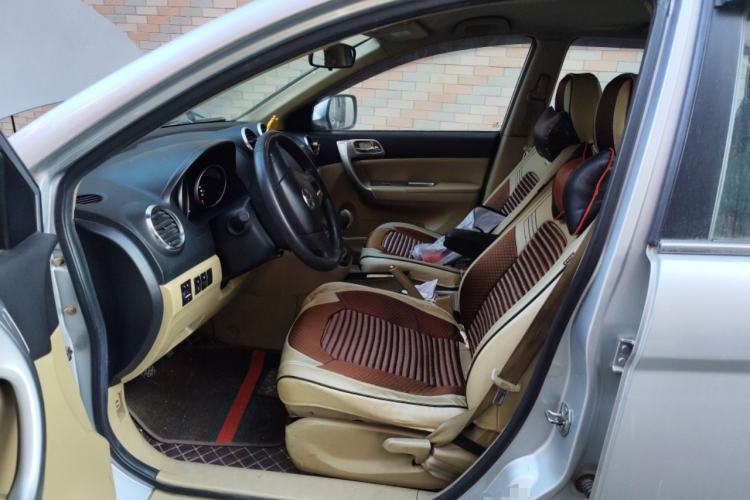 Used Haval H6 2014 Upgraded Model 2.0T Diesel Manual Two-Wheel Drive Urban Version