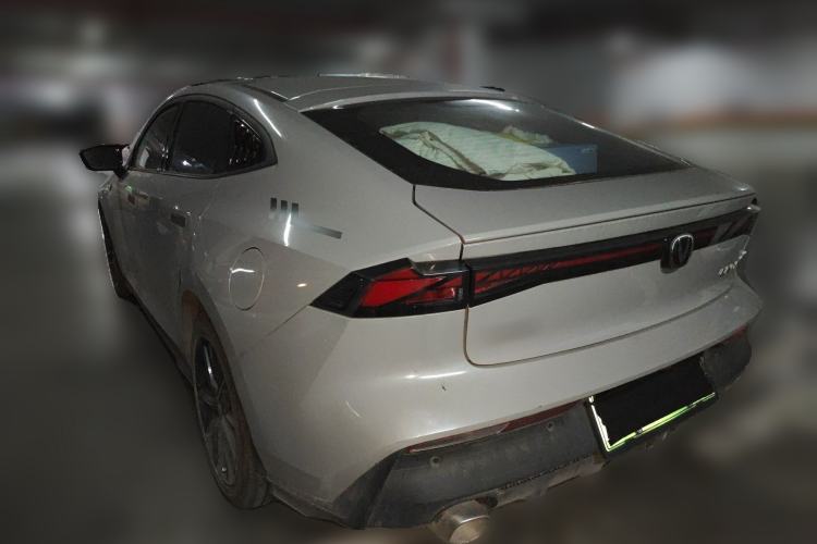 Used CHANGAN UNI-V iDD 2023 ZhiDian iDD 1.5T 113km ZhiKu Model Rear Left 45 Deg