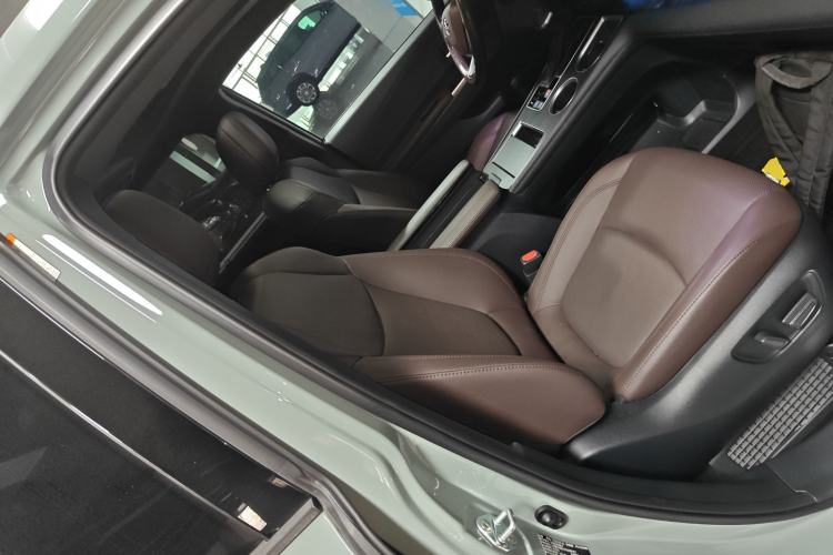 Used Toyota Granvia 2022 2.5L Hybrid Flagship Edition