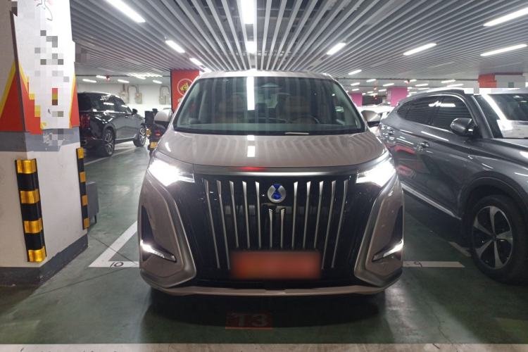 Used Denza D9 2022 EV 620 Prestige Model
