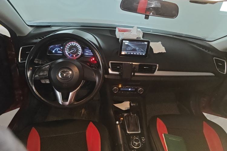 Used Mazda Mazda 3 Axela 2016 Sedan 1.5L Automatic Luxury Model