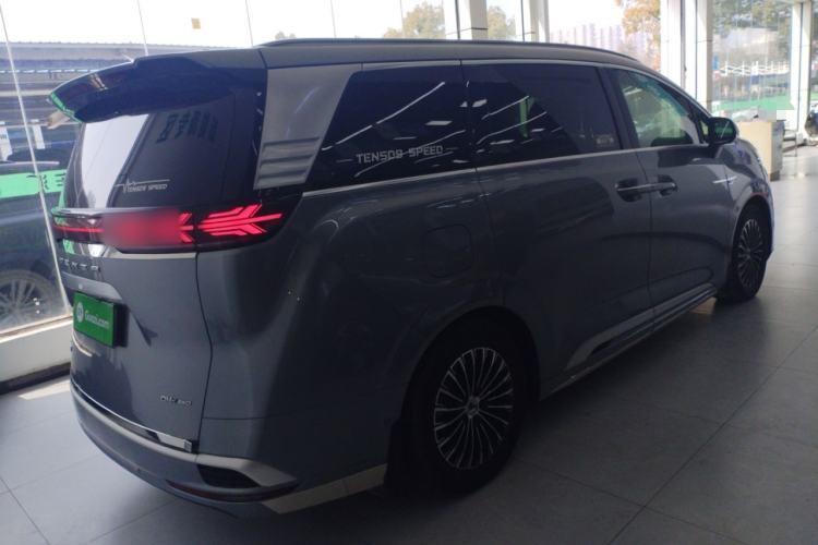 Used Denza D9 2022 DM-i 970 Four-Wheel Drive Flagship Model