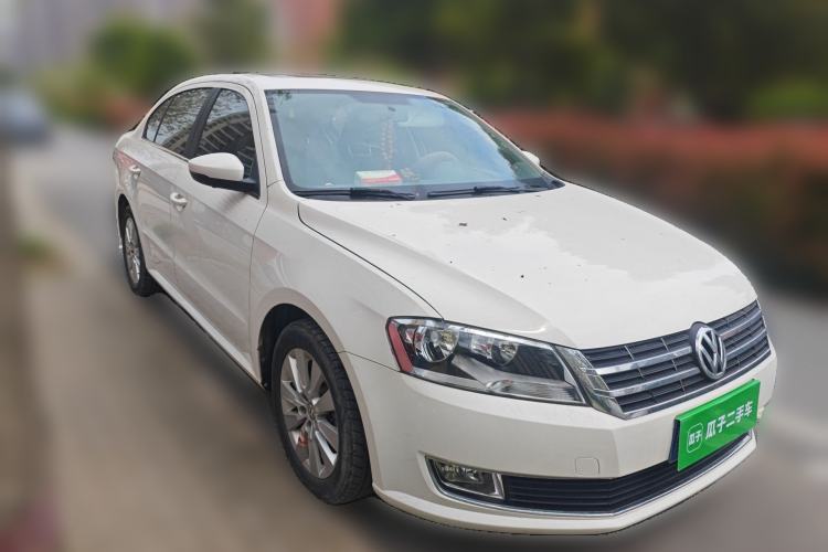 Used Volkswagen Lavida 2013 1.6L Automatic Comfort Edition Front Right 45 Deg