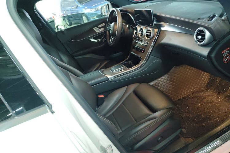 Used Mercedes-Benz GLC 2020 Facelift GLC 300 L 4MATIC Dynamic Edition