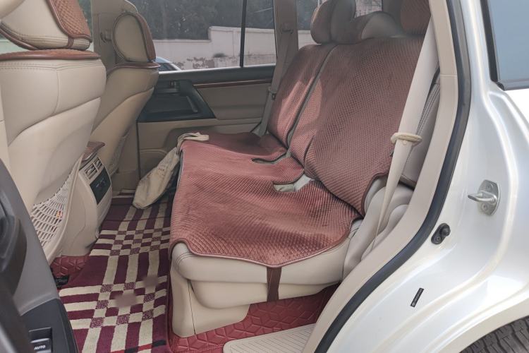 Used Toyota Land Cruiser 2015 4.0L V6 Middle East Limited Edition Left Rear Seat