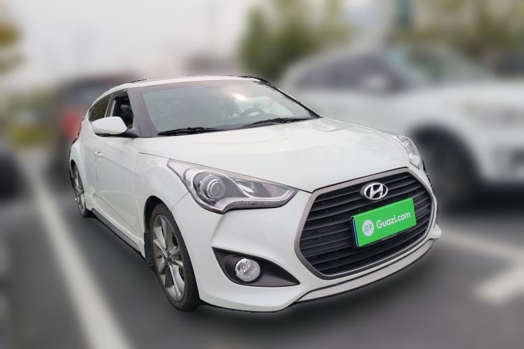 Used Hyundai Veloster 2015 1.6T Automatic Luxury Edition Front Right 45 Deg