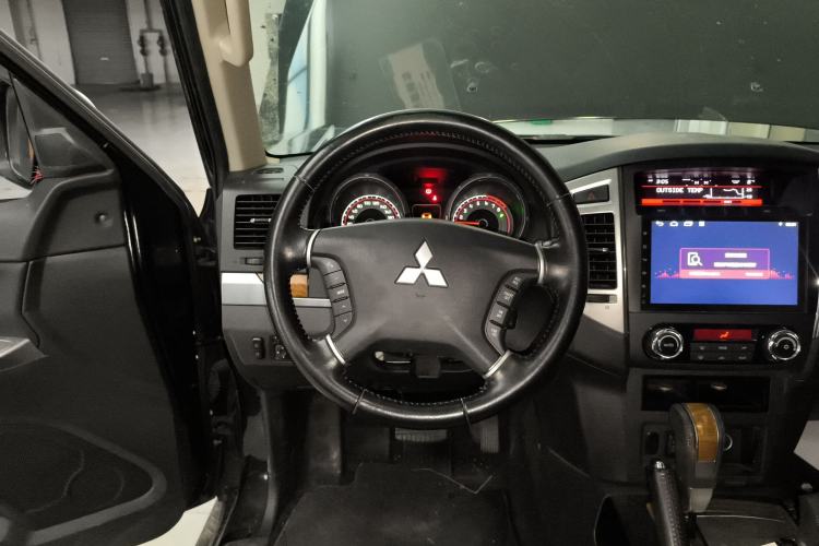 Used Mitsubishi Pajero 2018 3.0L Automatic Luxury Edition