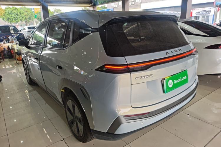 Used AION Y 2023 Younger