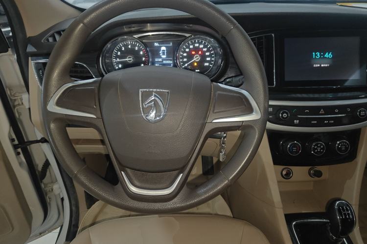 Used Baojun 730 2016 1.5L Manual Comfort Version 7 Seats China V Emission Standard