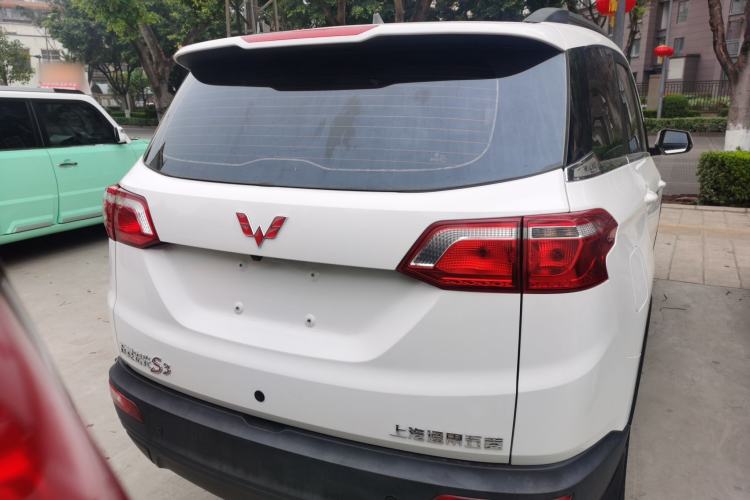 Used Wuling Hongguang S3 2018 1.5T Manual Comfort Model China V Standard